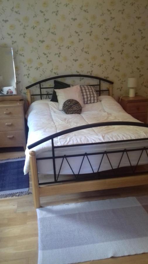 Rossmore Bed And Breakfast Castlepollard Exterior photo