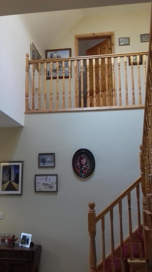 Rossmore Bed And Breakfast Castlepollard Exterior photo